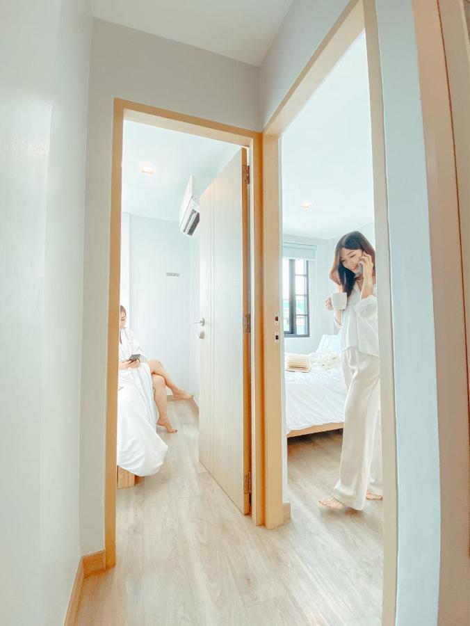 Yakthai Poshtel Bangkok Exteriör bild