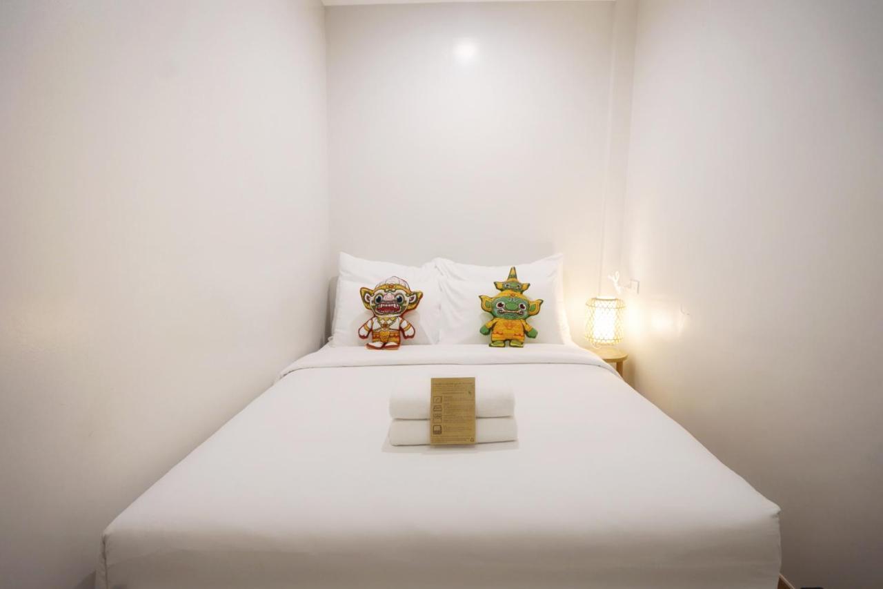 Yakthai Poshtel Bangkok Exteriör bild