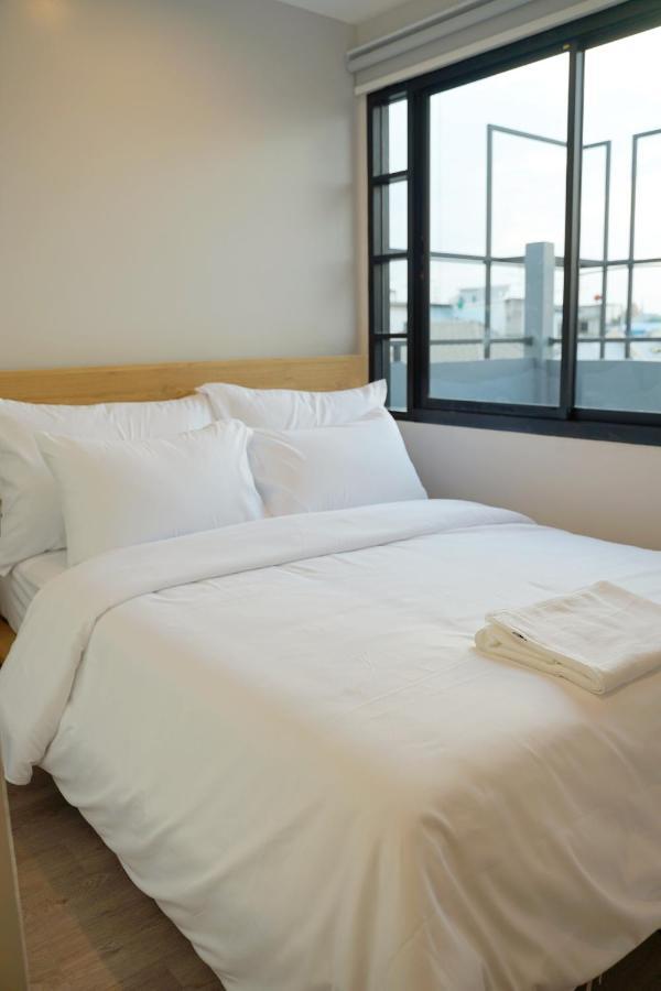 Yakthai Poshtel Bangkok Exteriör bild