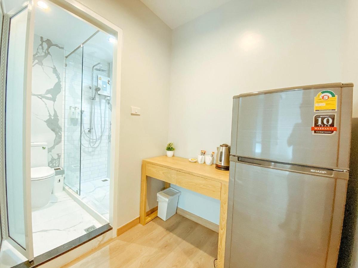 Yakthai Poshtel Bangkok Exteriör bild