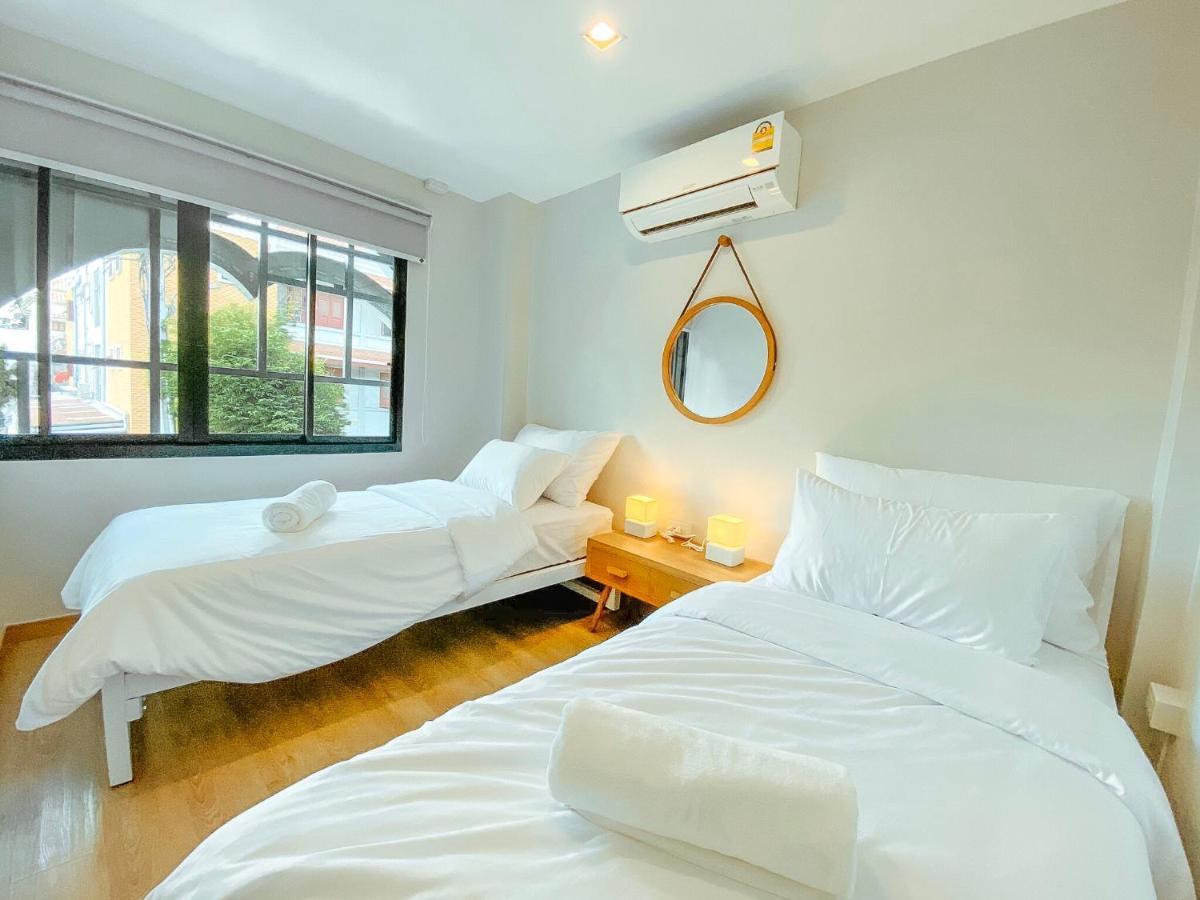 Yakthai Poshtel Bangkok Exteriör bild